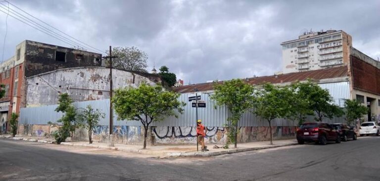 Casco Antiguo — Demolición, cerramiento y apuntalamiento de edificios inestables